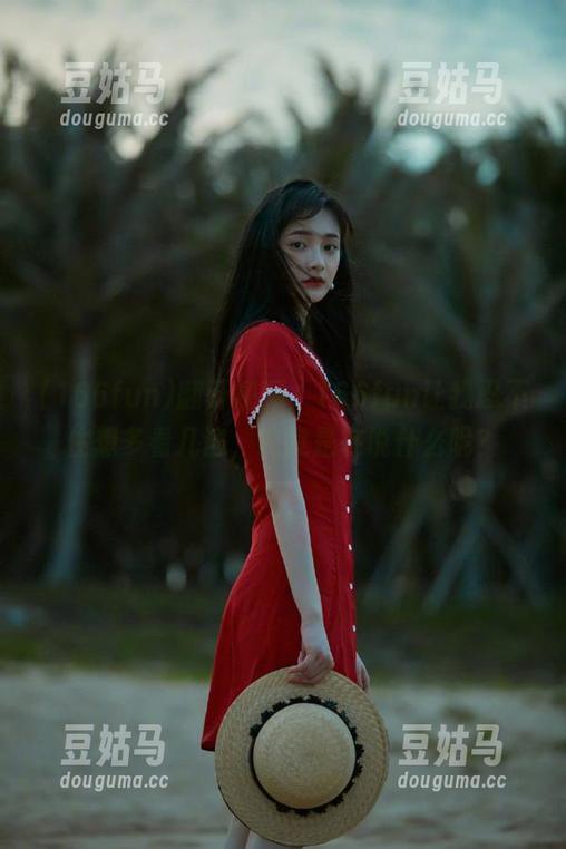 翻开视频，166fun让我忍不住想多看几遍，究竟是在说什么呢？