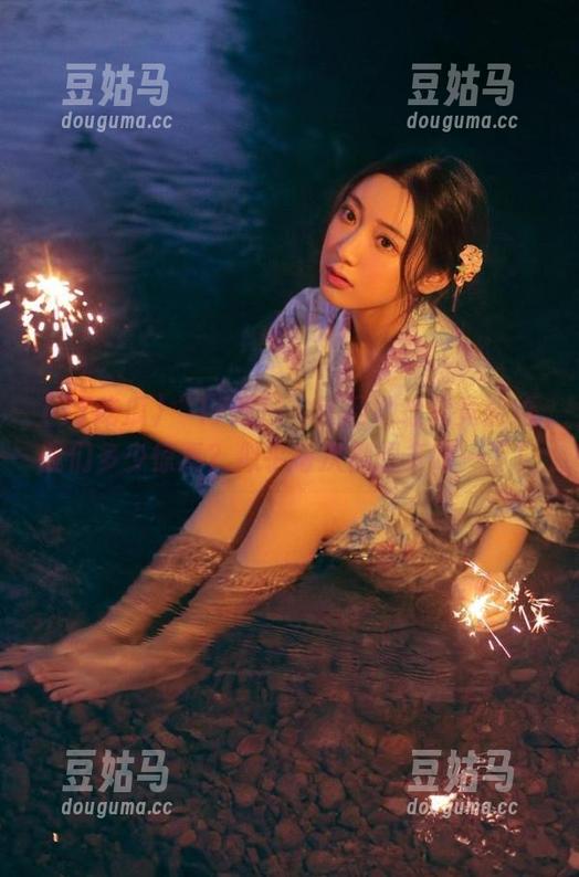 “17吃瓜”官网地址究竟能给我们多少惊喜？似乎每次都想多咪一下！