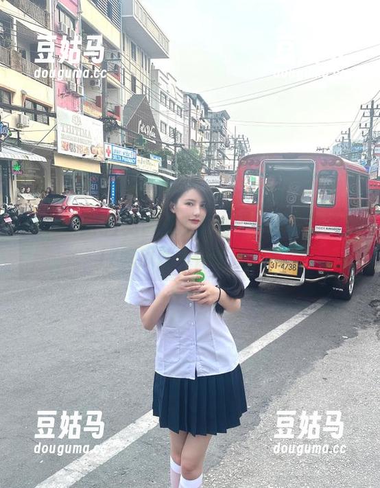 17吃瓜网 免费的瓜不光甜,还略有酸!17吃瓜网等你碰碰运气