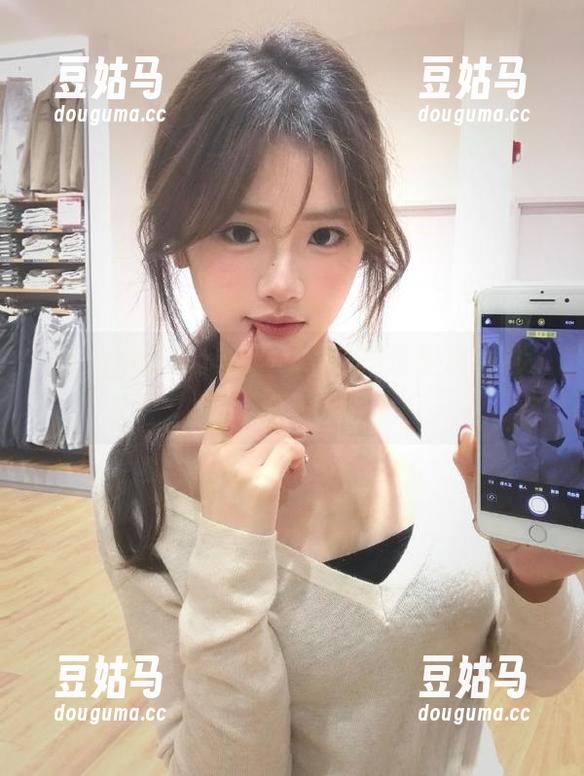 经常光顾51cg，网址里满满都是让人喷饭的瓜。