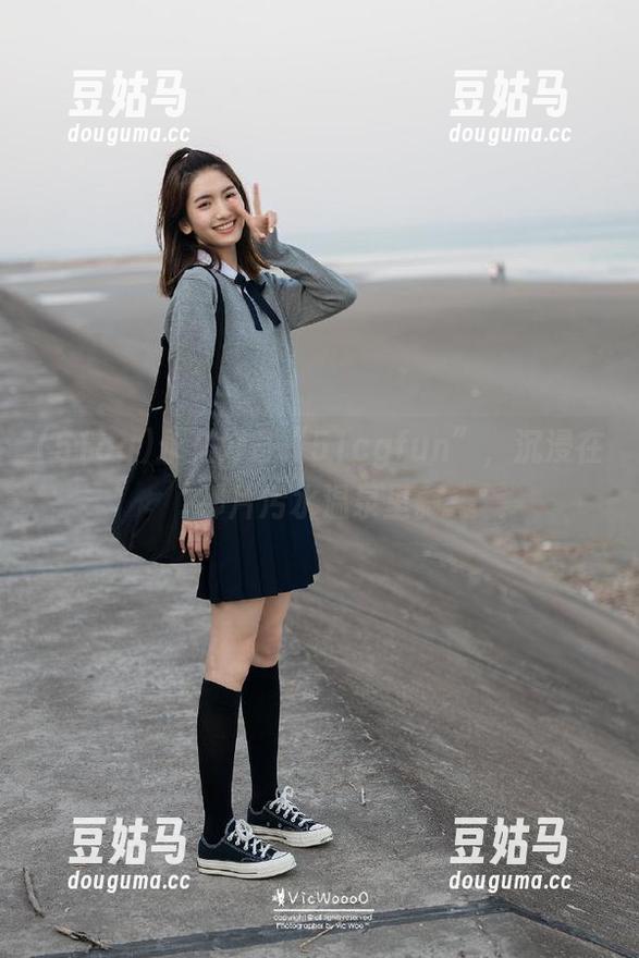 51cg 永久好奇“51cgfun”,沉浸在那片污水温泉里。