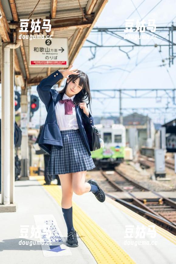 51吃瓜首页：官方来袭，瓜田里开派对！