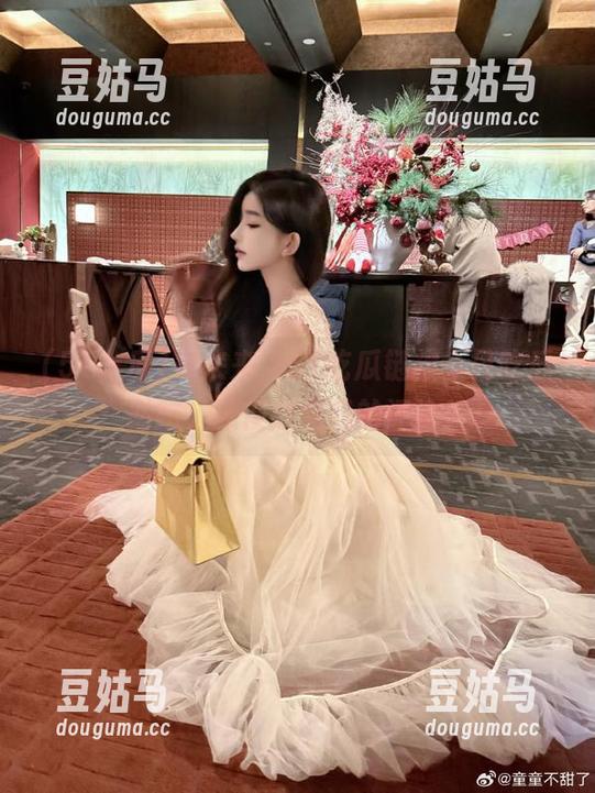 来来来，51吃瓜链接今日吃瓜必吃，顺便欣赏我的评论！