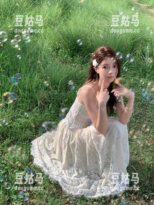 视频里的51吃瓜，竟然把黑料和反差演绎成一段舞蹈，啧啧，扭得真带感。