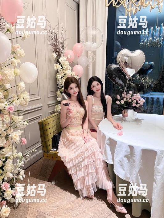 在51吃瓜寻求黑料直达中，仿佛变成了一个坐看风云的小观众，轻松get全场！