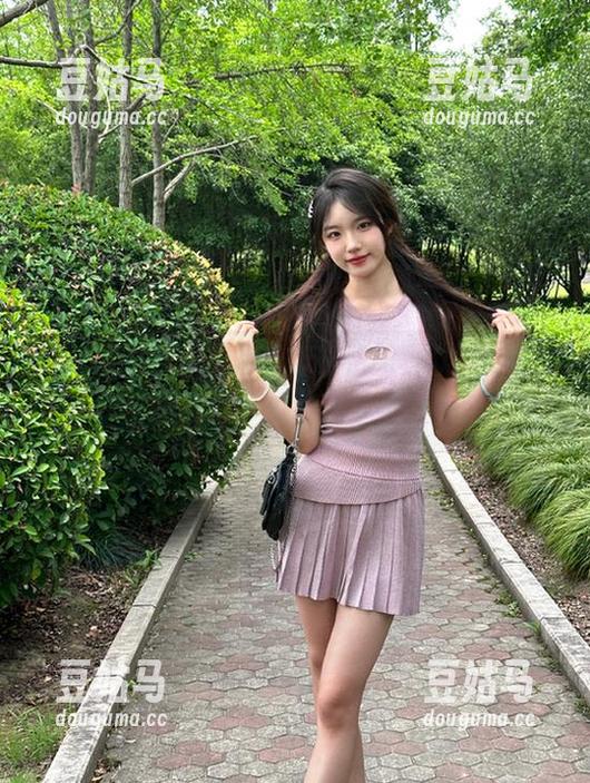 从“51朝阳群众网cgfun”官网看瓜，感觉人生都丰盈了！