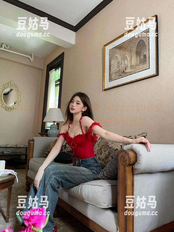 深夜不怕寂寞，tttzzzsu传送门带你畅游黑料吃瓜的奇妙旅程