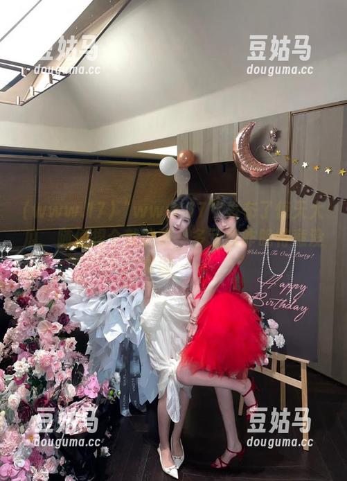 “www.17”发布了惊天大瓜，随便捏个就能吃，多亏我昨晚特意没赏脸……
