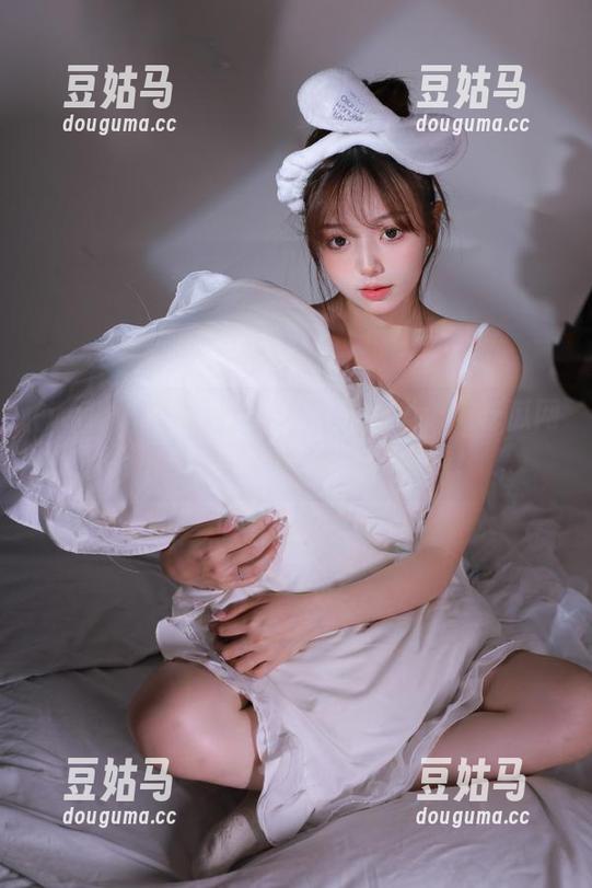 为何总是环绕www.吃瓜网站，原来被撩动得无法自拔！