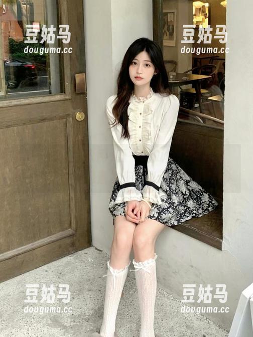 五一吃瓜群众网首页，让我们一起潜水在热议话题里吧！