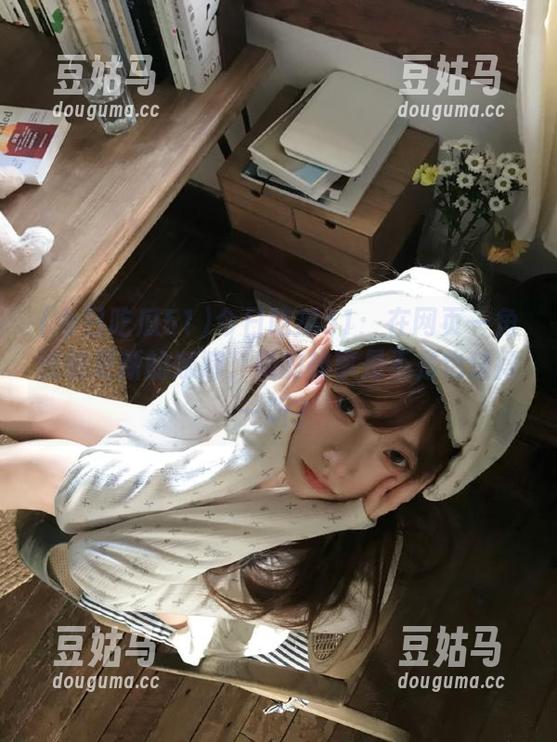 今日吃瓜51：在网页一角悄悄更新的娜娜，她的故事是不是也值得一听？