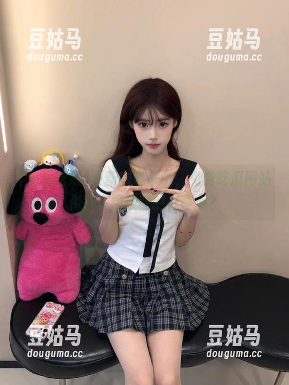 更新内容来了，免费吃瓜网站似乎在撩拨我的好奇心？