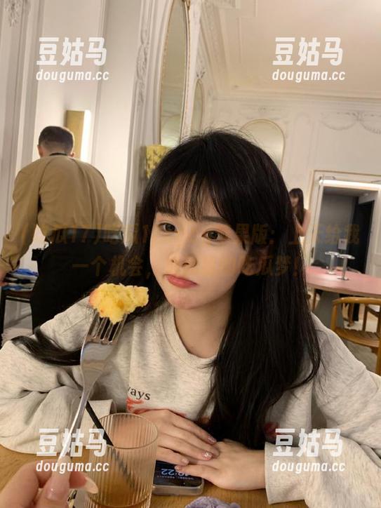 吃瓜17cgcg苹果版：上天给我一个机会，成就我的吃瓜梦！