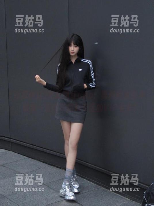 吃瓜网红 吃瓜网红app:黑料如果能卖,那我一定先买爆料专区的VIP会员!