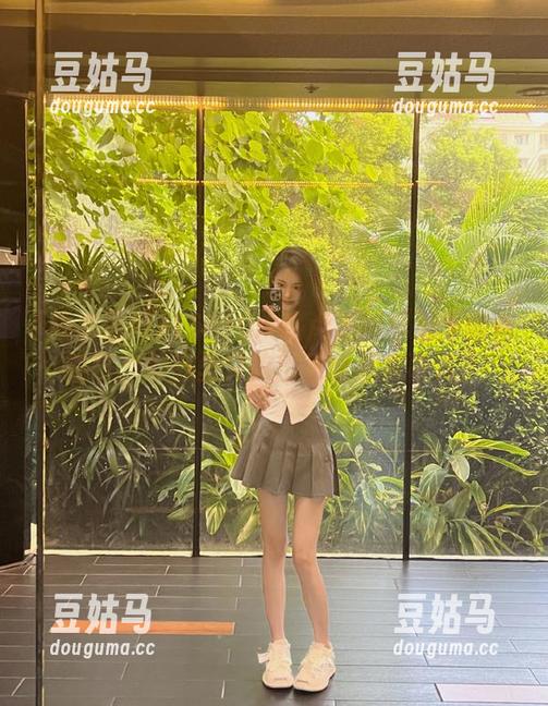 166fun.热点黑料苹果版的传送门，瓜田里又挖出了啥新鲜事儿？