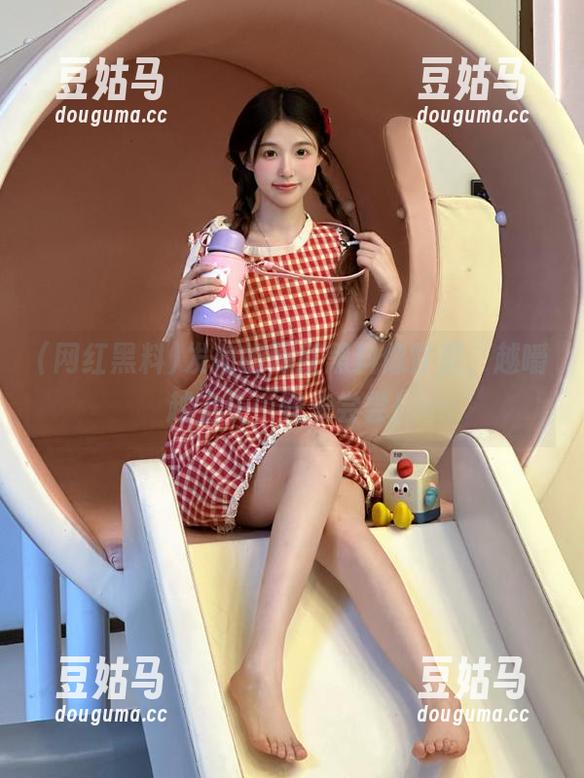 发布的网红黑料像甘蔗，越嚼越上头，快来尝尝！