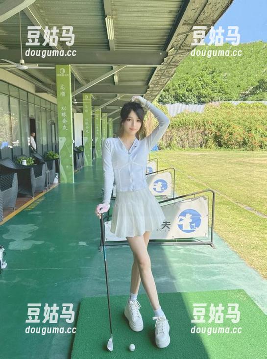 “这可是热乎的抖音黑料不打烊！”传送门一开，瓜保准多到你胃口绷满为止！