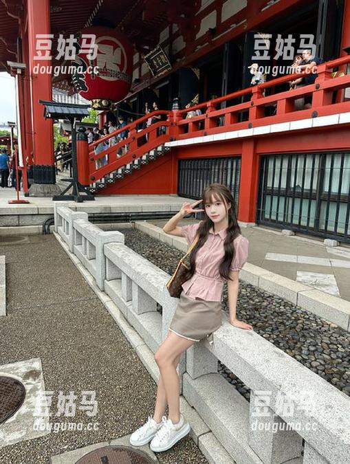 大家都在用的黑料传送门iOS版，让你吃瓜不翻车！