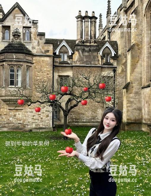 “黑料正能量”首页，无需地图，手心手背都是路！不过真能找到吗？