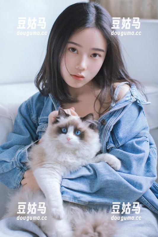 下载黑料社首页，让你每天都像肥水不流外人田！