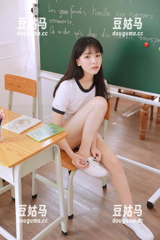 登录黑料社，下载的信息和惊悚片的剧情一样...