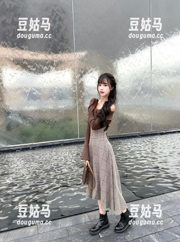 乱入黑料社区官网入口，结果无意间被吸引住了！