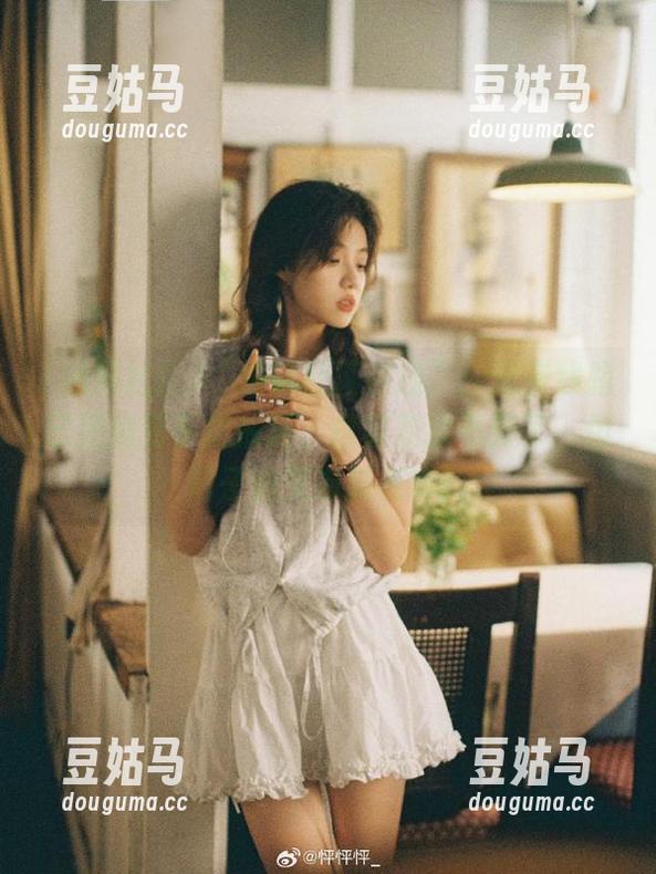 “黑料社区在线”：这条线路已经刷到手指抽筋，白菜票找不到了，但包子铺又有新花样！